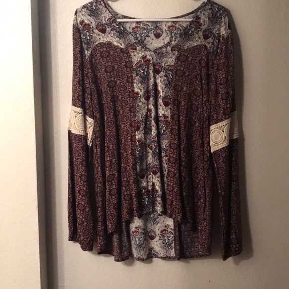Charlotte Russe Tops - Cute dressy long sleeve Charlotte Russe shirt